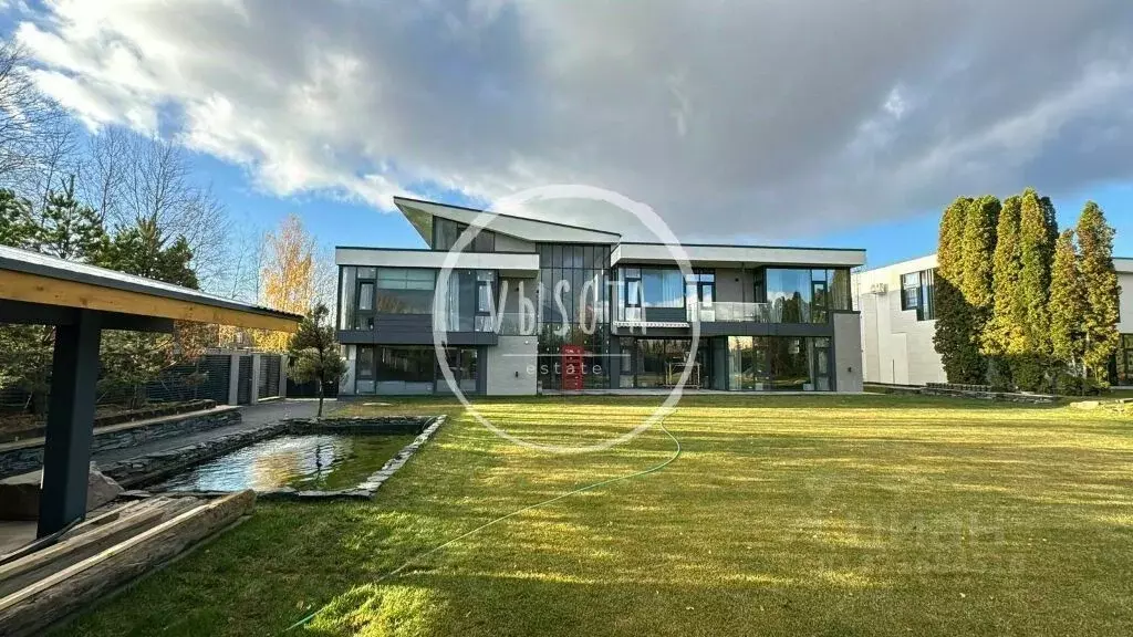 Коттедж в Московская область, Красногорск городской округ, д. ... - Фото 1