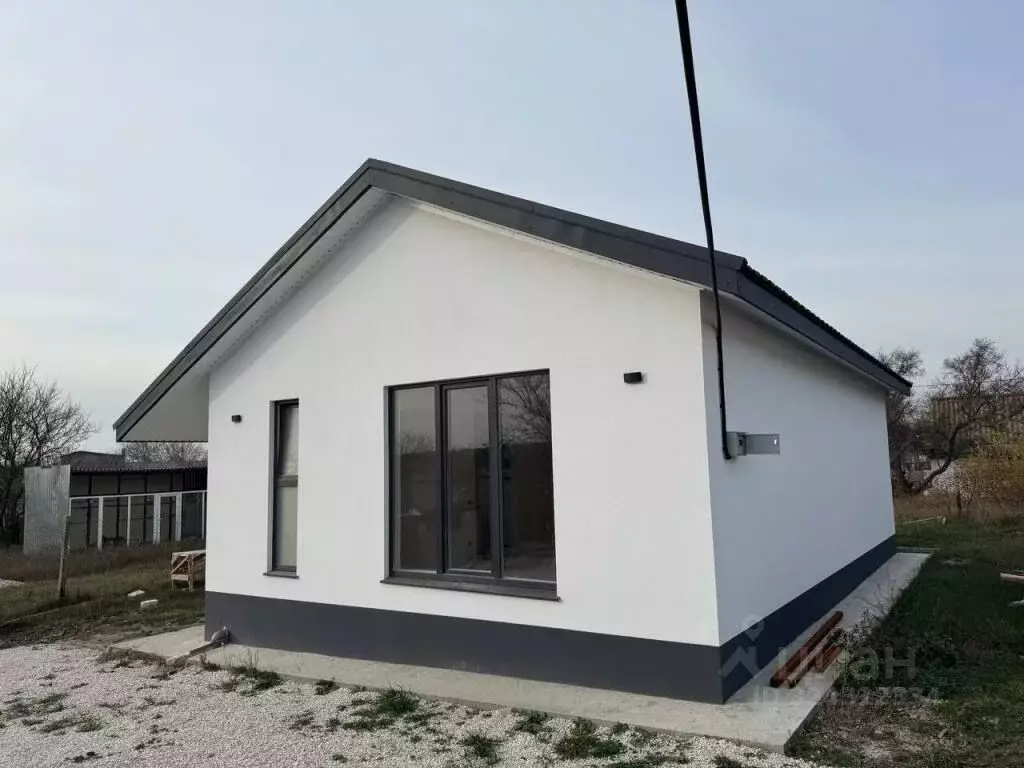 Дом в Крым, Симферопольский район, с. Трудовое ул. Зеленая (70 м) - Фото 2