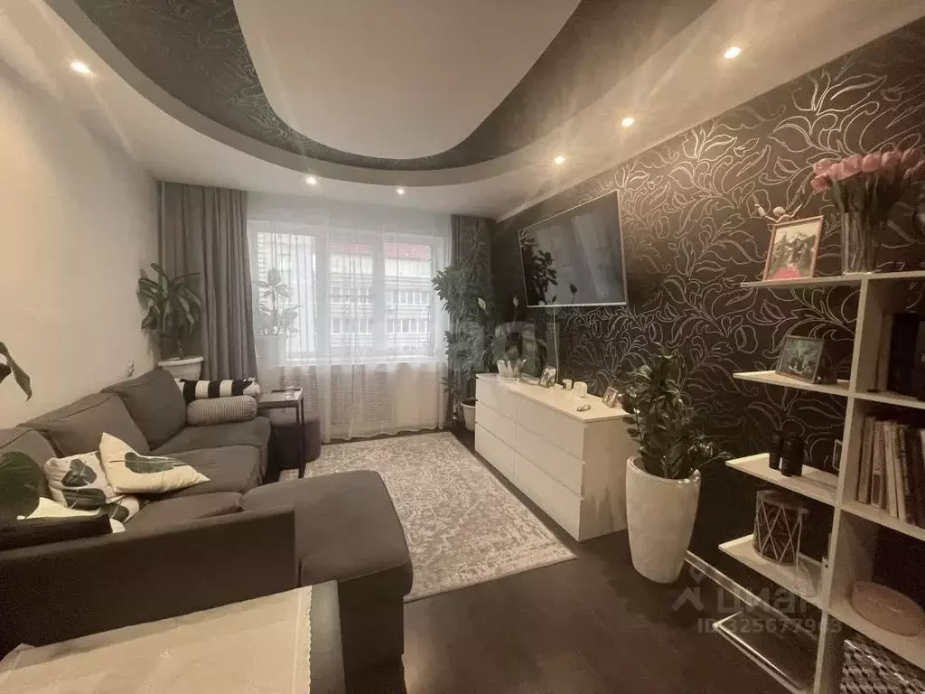 3-к кв. Калужская область, Калуга ул. Маяковского, 45 (65.7 м) - Фото 1