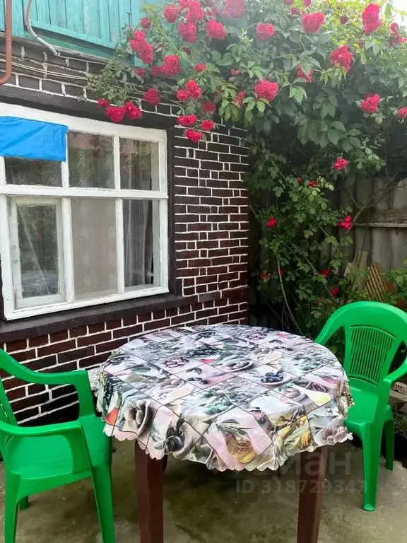 Дом в Краснодарский край, Ейск Краснодарская ул., 242 (40 м) - Фото 1