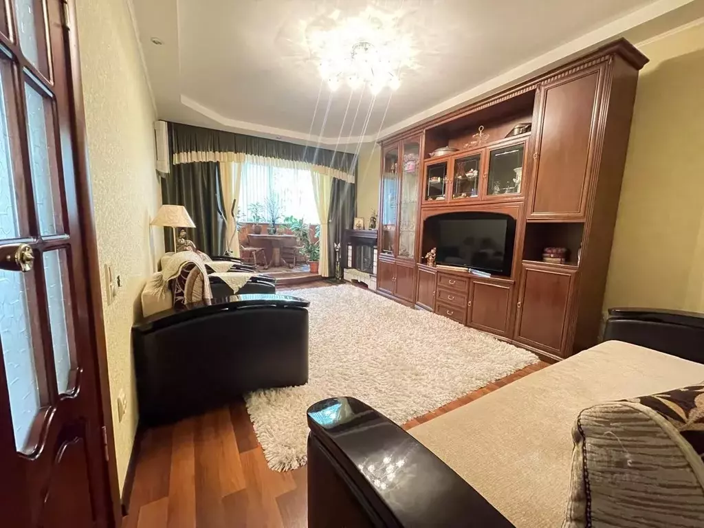 3-к кв. Астраханская область, Астрахань Московская ул., 89 (69.6 м) - Фото 0