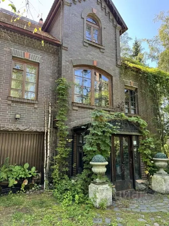 Дом в Санкт-Петербург пос. Лисий Нос, Высокая ул. (282 м) - Фото 2