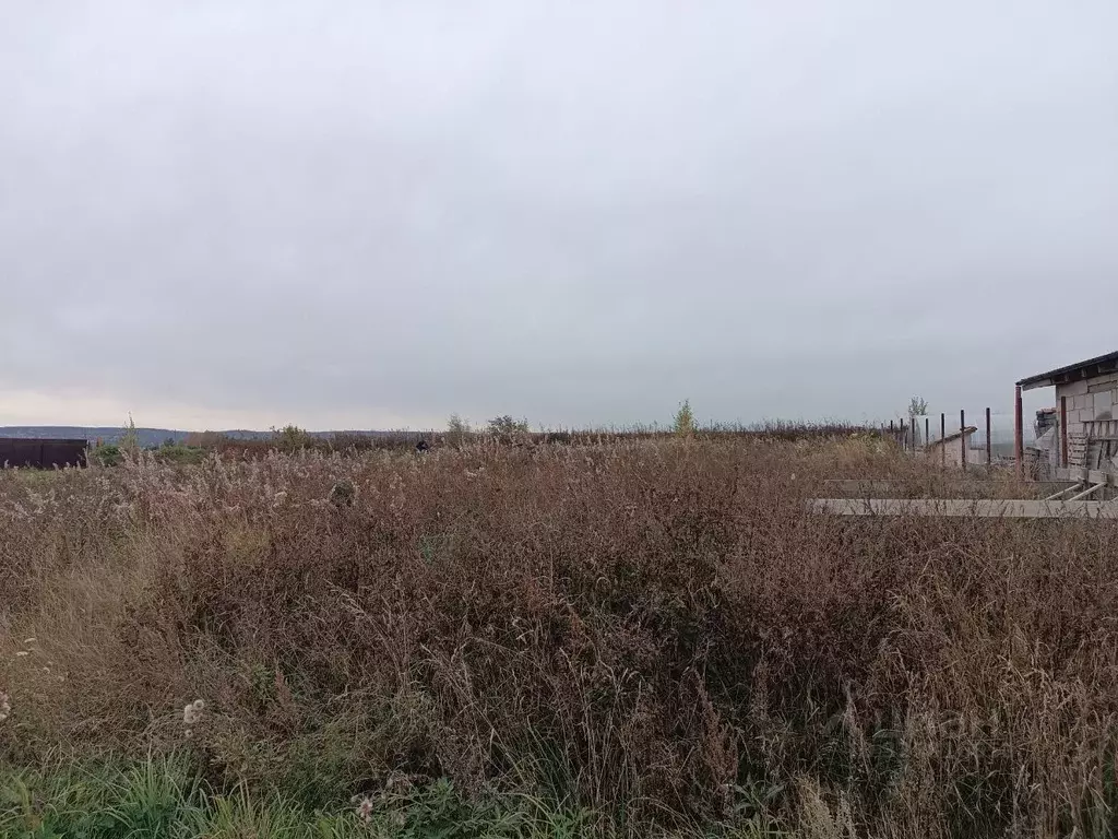 Участок в Пермский край, Пермь Ново-Бродовский жилрайон, ул. Ясеневая, ... - Фото 1