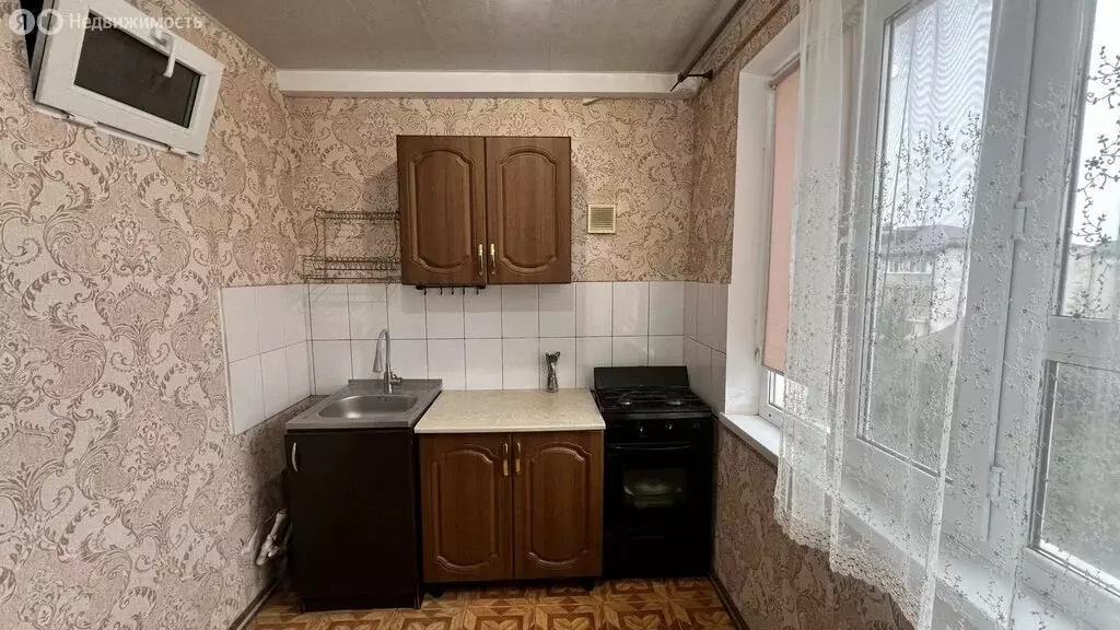 2-комнатная квартира: Каспийск, улица Ленина, 8 (55 м) - Фото 0