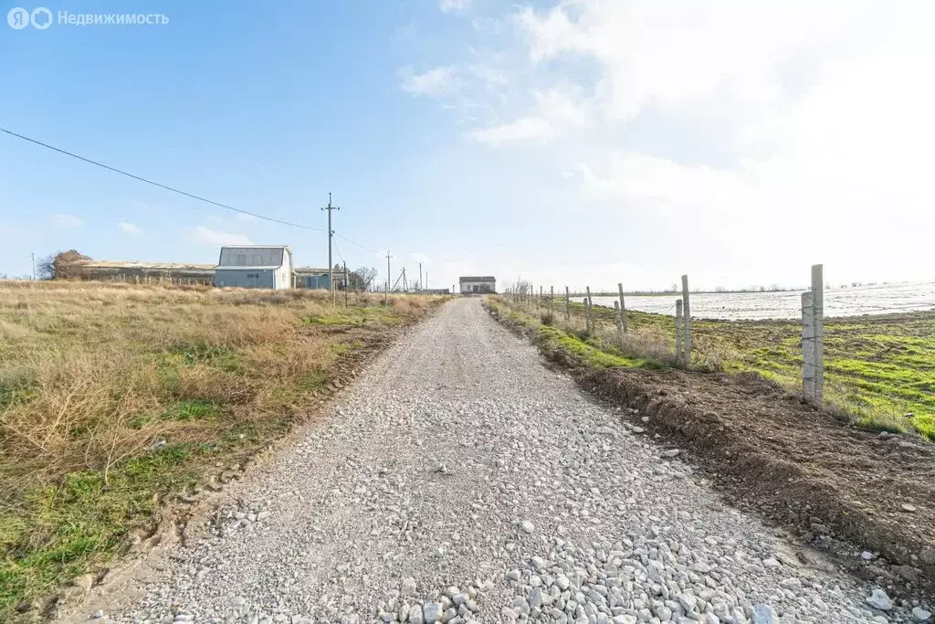 Участок в село Угловое, улица Комарова (8 м) - Фото 1