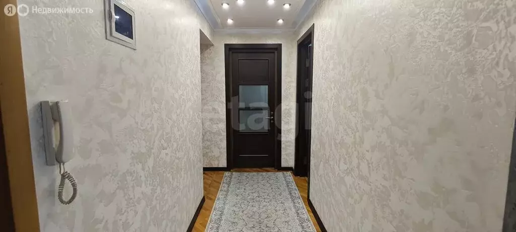 5-комнатная квартира: Махачкала, проспект Имама Шамиля, 10 (145 м) - Фото 1