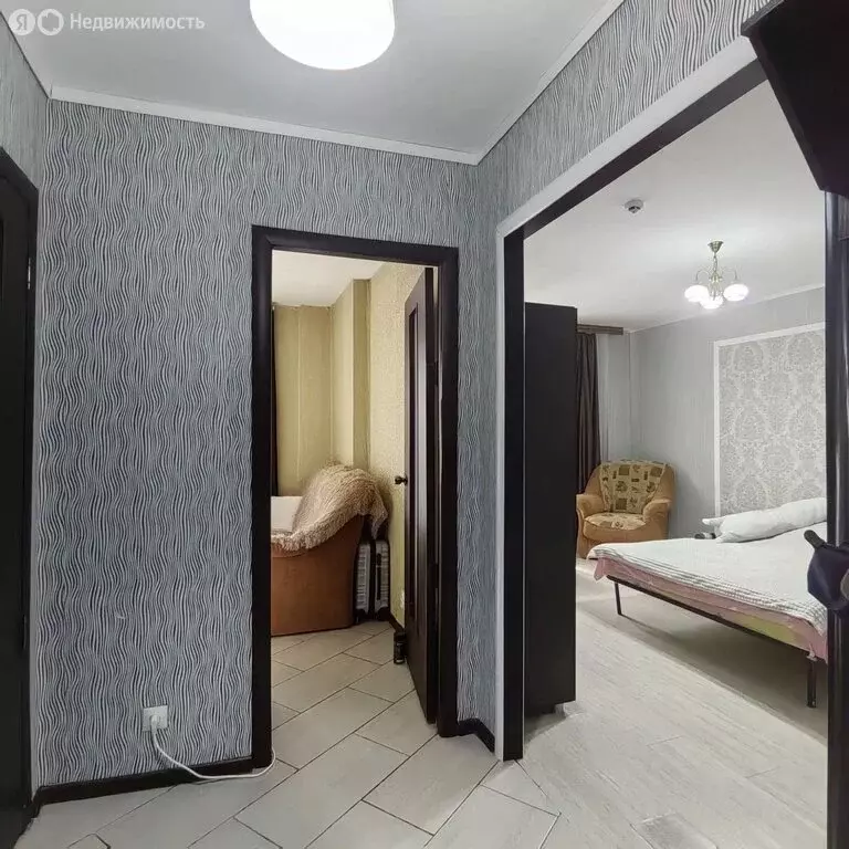1-комнатная квартира: Брянск, улица Комарова, 59 (36 м) - Фото 1