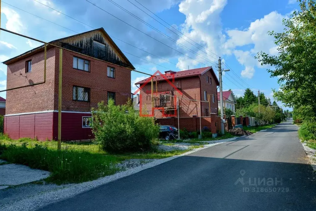 Коттедж в Свердловская область, Среднеуральск ул. Дзержинского, 110 ... - Фото 1