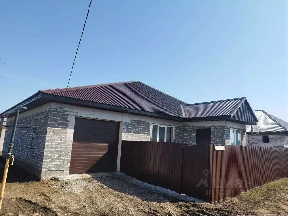 Коттедж в Самарская область, Кинель Вагонного депо СДТ, 4-я линия (129 ... - Фото 1