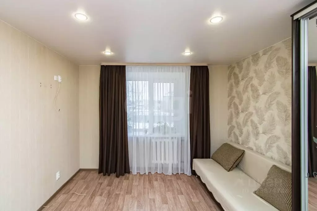 Комната Тюменская область, Тюмень ул. Республики, 216 (14.0 м) - Фото 1