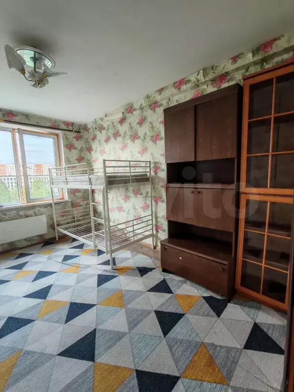 Койко-место 20 м в 3-к., 6/9 эт. - Фото 0