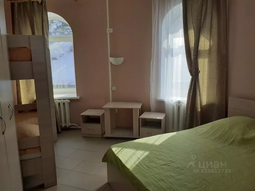 Комната Алтайский край, Белокуриха ул. Славского, 73А (13.0 м) - Фото 1