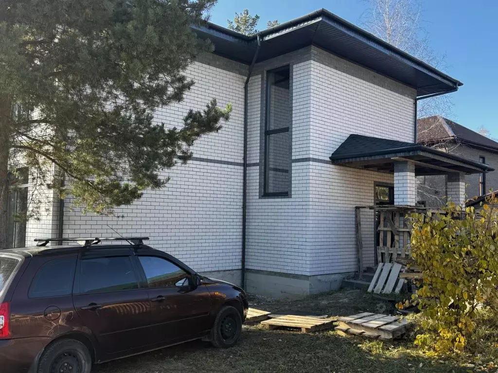 Дом в Челябинская область, Челябинск ул. Лиственная, 2А (203 м) - Фото 1