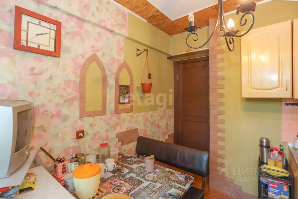 2-к кв. Иркутская область, Ангарск 8-й мкр, 18 (45.0 м) - Фото 0