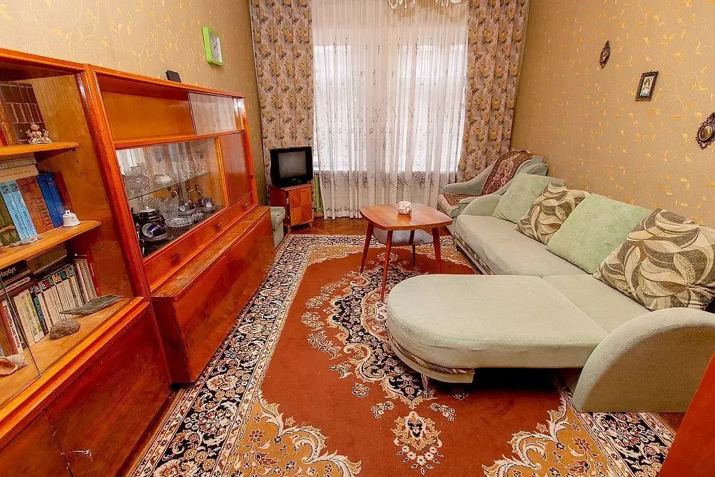 2-к кв. Санкт-Петербург 14-я Васильевского острова линия, 51 (48.0 м) - Фото 0