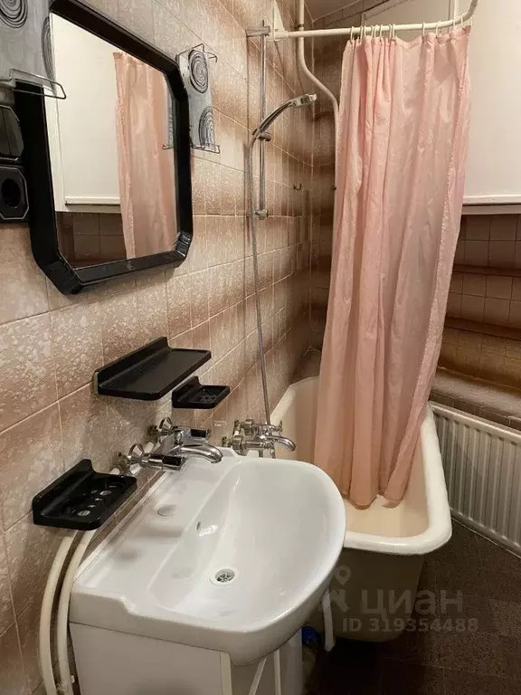 2-к кв. Санкт-Петербург Чкаловский просп., 60 (70.0 м) - Фото 0