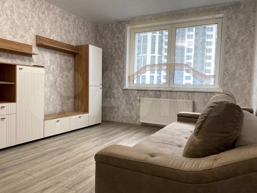 1-к. квартира, 40 м, 6/25 эт. - Фото 0
