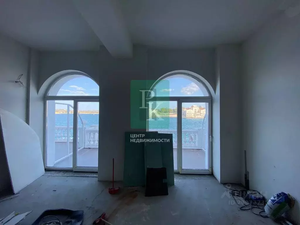 1-к кв. Севастополь наб. Адмирала Клокачева, 25 (54.3 м) - Фото 1