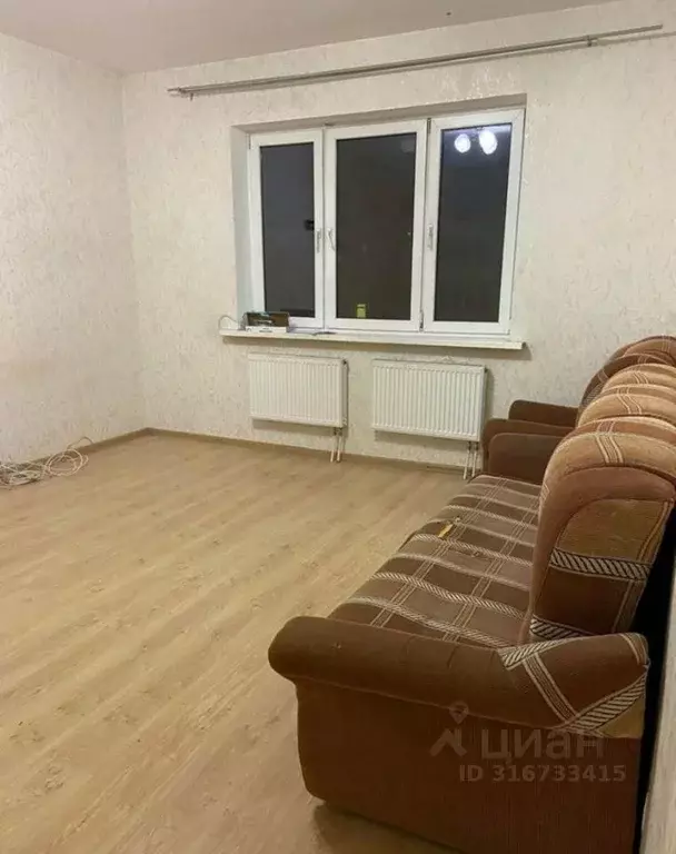 2-к кв. Тверская область, Тверь ул. Хромова, 84 (70.0 м) - Фото 0