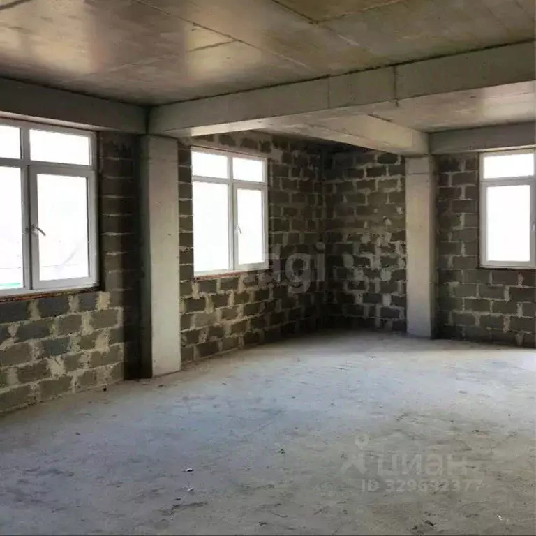 2-к кв. Северная Осетия, Владикавказ ул. Хадарцева, 8 (75.0 м) - Фото 2