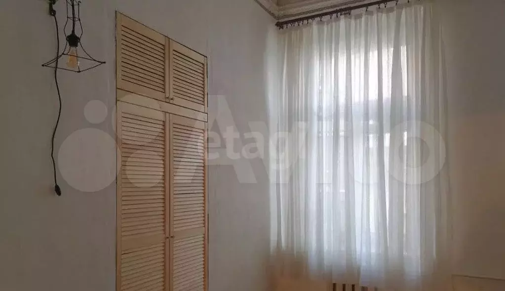 Комната 27,9 м в 7-к., 3/6 эт. - Фото 0