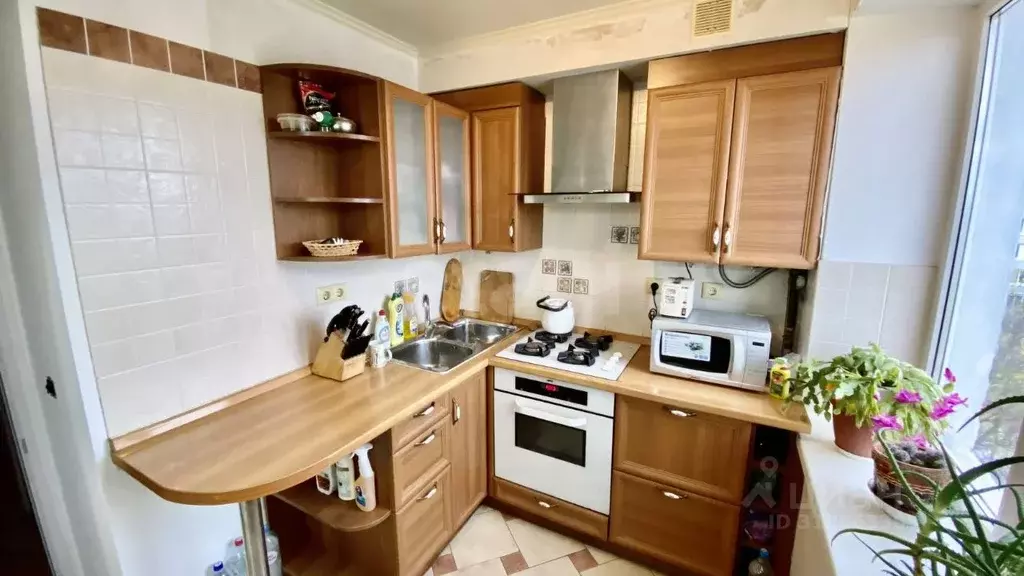 3-к кв. Крым, Феодосия ул. Шевченко, 59 (56.9 м) - Фото 0