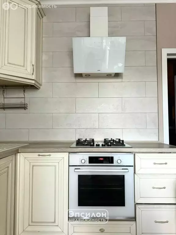 2-комнатная квартира: Курск, Центральный округ, Школьная улица, 1Б (70 ... - Фото 1