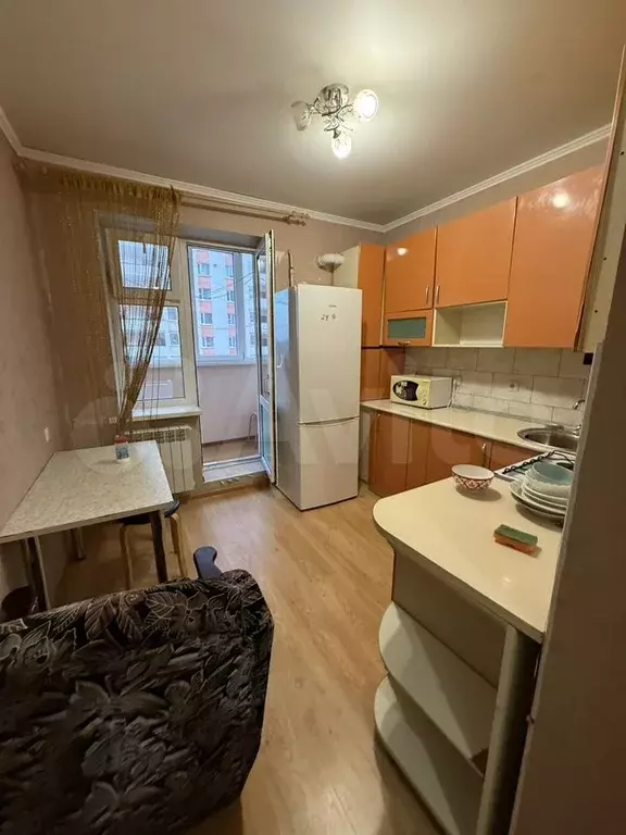 1-к. квартира, 37 м, 4/10 эт. - Фото 0