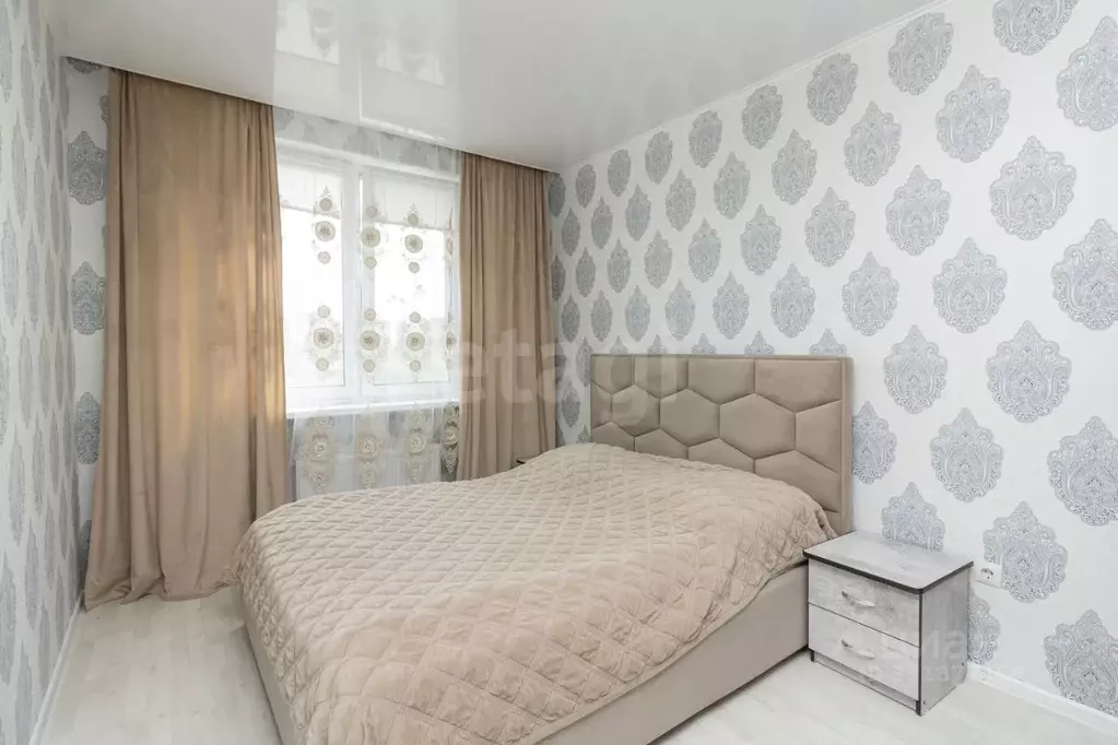 3-к кв. Тюменская область, Тюмень ул. Героев Космоса, 17 (74.0 м) - Фото 1