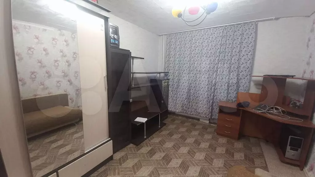 Комната 17,9 м в 4-к., 1/5 эт. - Фото 0