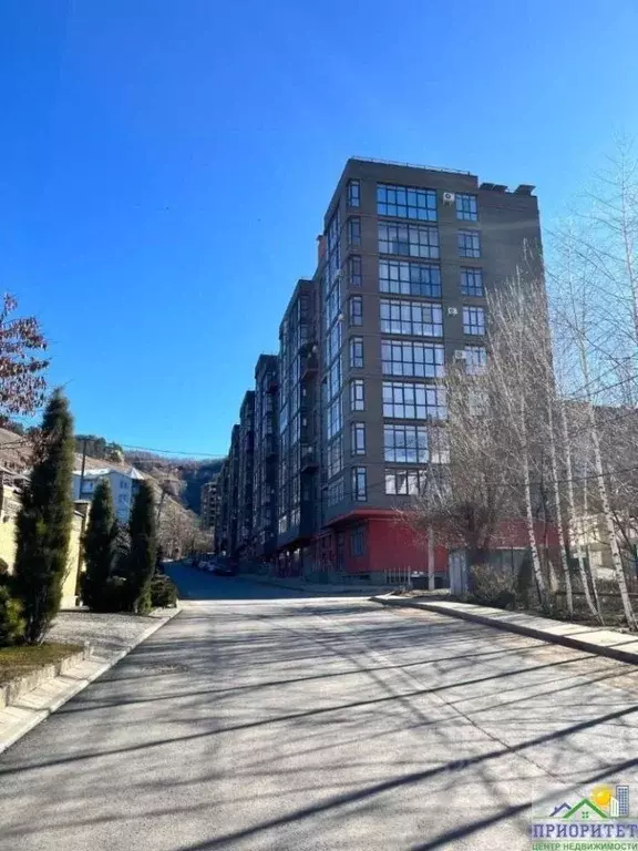 3-к кв. Ставропольский край, Кисловодск ул. Декабристов, 36/1 (94.6 м) - Фото 1