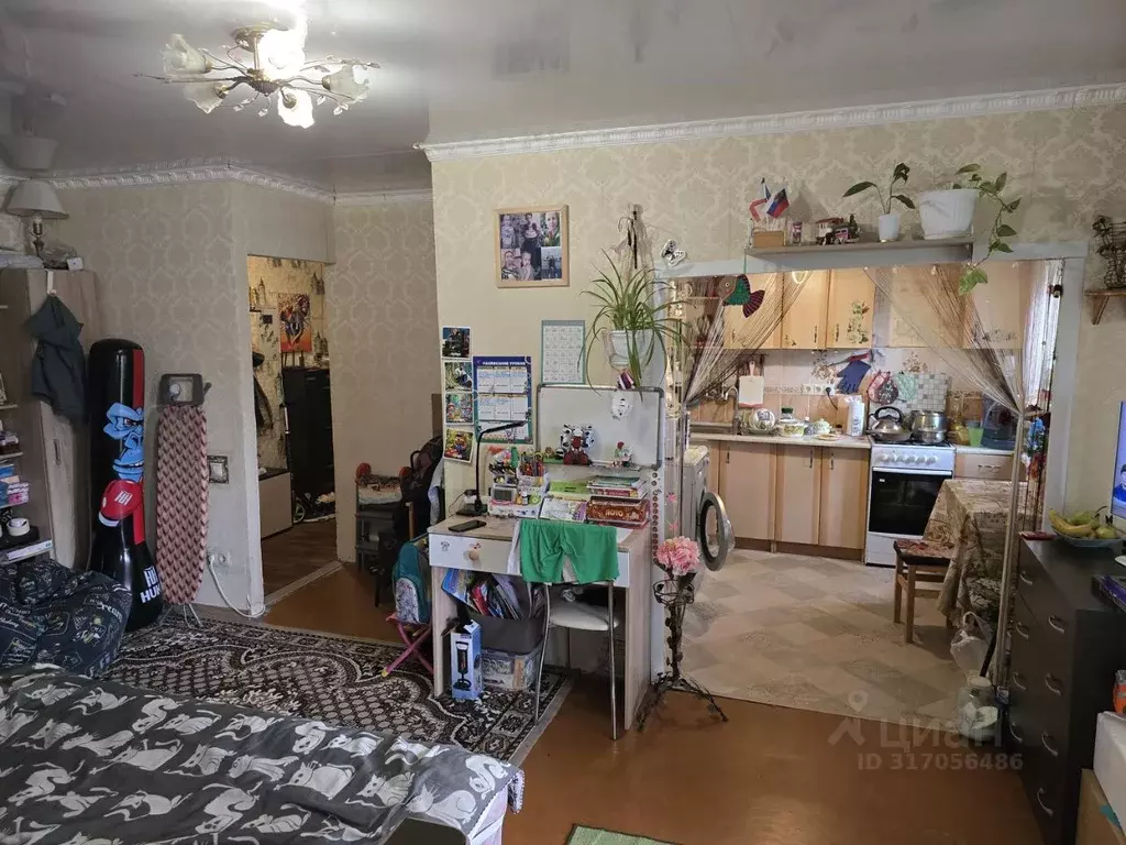 2-к кв. Московская область, Лобня Деповская ул., 8 (43.8 м) - Фото 1