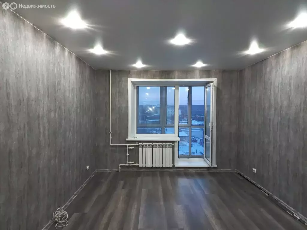 3-комнатная квартира: Белово, Железнодорожная улица, 40 (56.9 м) - Фото 1