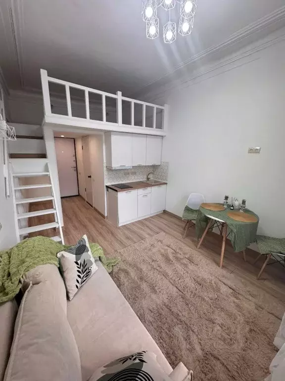 Студия Санкт-Петербург ул. Марата, 70а-70б (30.0 м) - Фото 1