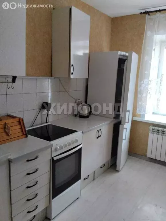3-комнатная квартира: Кызыл, улица Дружбы, 38/3 (60 м) - Фото 0