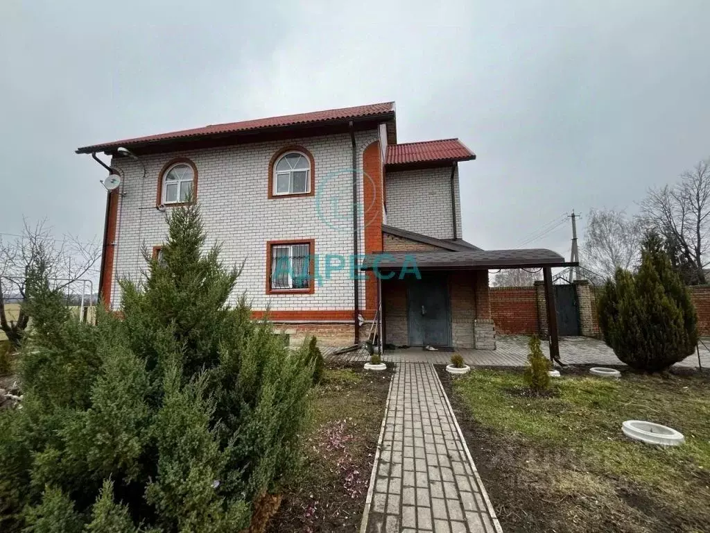 Дом в Белгородская область, Новооскольский муниципальный округ, с. ... - Фото 1