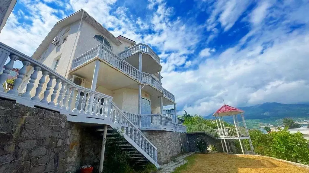 Дом в Крым, Ялта ул. Ореховая (532 м) - Фото 0