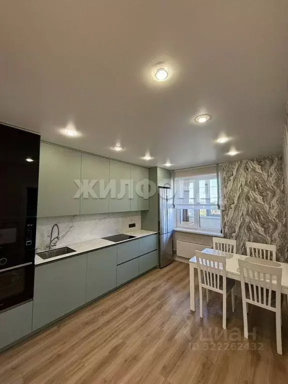 3-к кв. Томская область, Томск Дальне-Ключевская ул., 16Б (77.0 м) - Фото 0