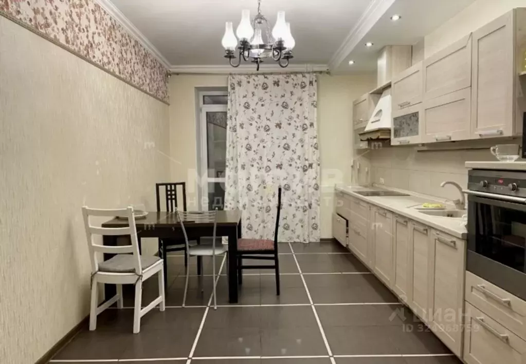 2-к кв. Тюменская область, Тюмень Минская ул., 67к1 (80.0 м) - Фото 2