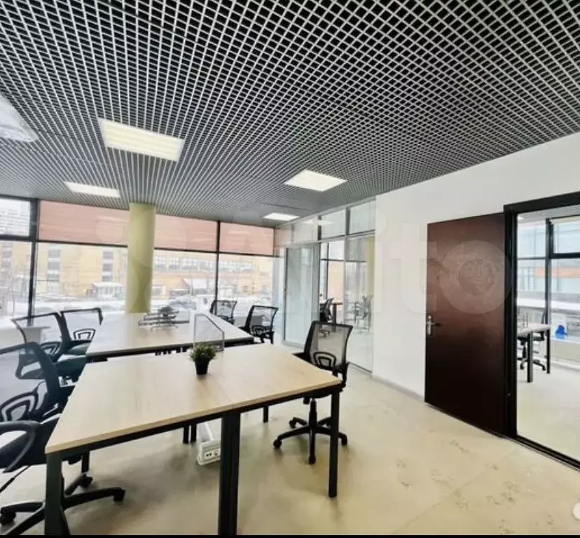 Офисный блок с мебелью и сервисом в бизнес-парке - Фото 0