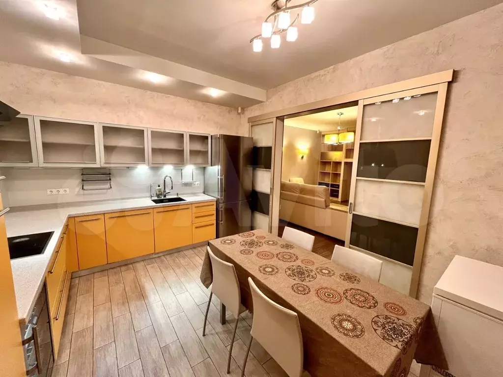 3-к. квартира, 100 м, 2/5 эт. - Фото 1