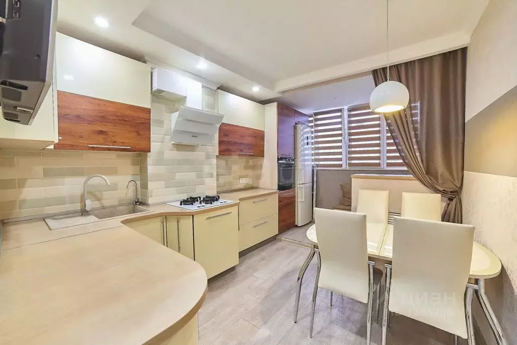 3-к кв. Башкортостан, Стерлитамак ул. Строителей, 18 (78.9 м) - Фото 1