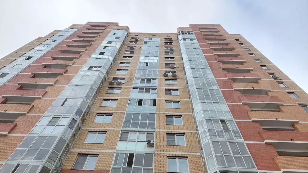 2-к. квартира, 65 м, 15/17 эт. - Фото 0