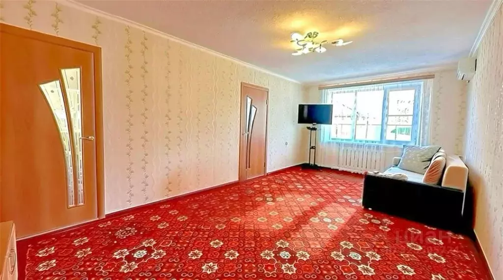 Дом в Краснодарский край, Новокубанский район, пос. Прикубанский ... - Фото 1