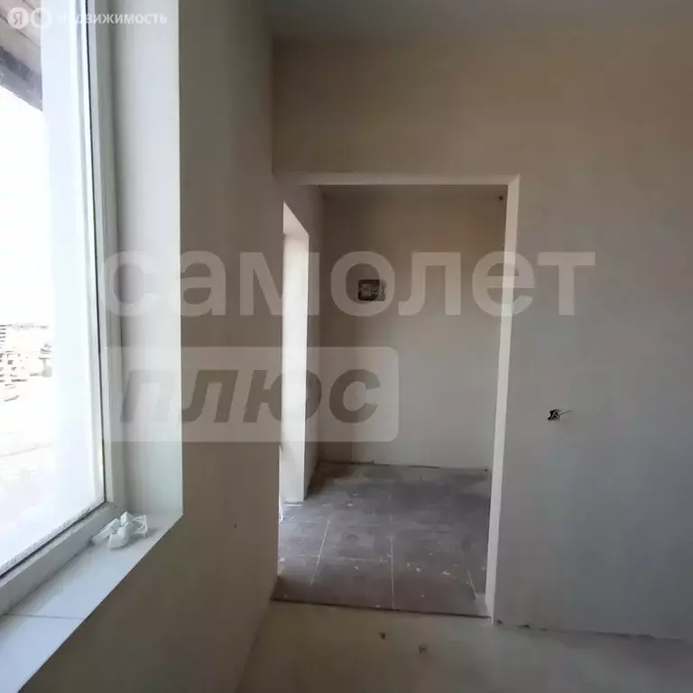 Квартира-студия: Севастополь, Редутная улица, 27 (50 м) - Фото 1