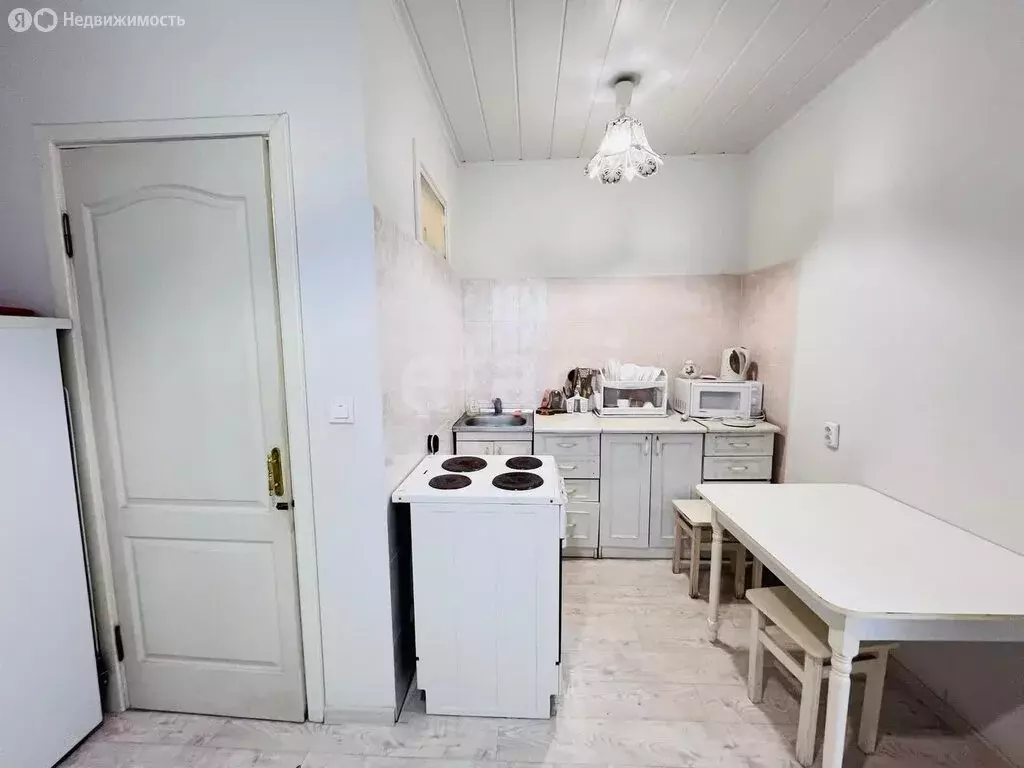 Дом в Алушта, Набережная улица (70 м) - Фото 1