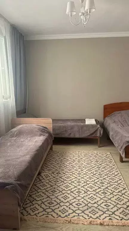 Комната Краснодарский край, Сочи Адлер жилрайон, ул. Ульянова, 12 - Фото 1