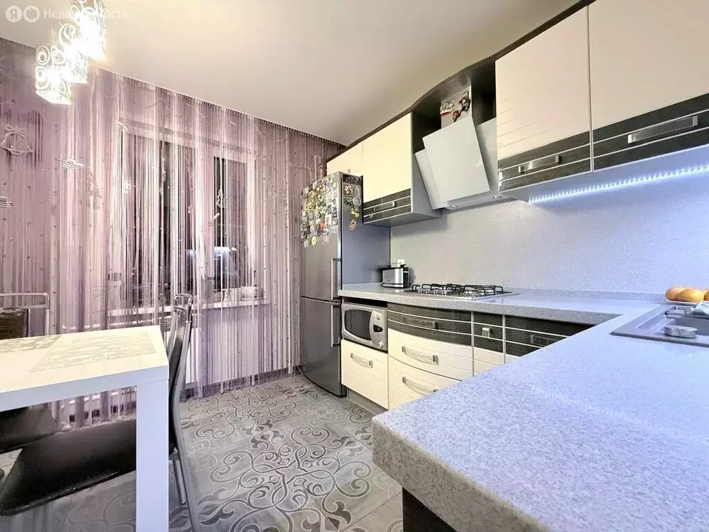 3-комнатная квартира: Пенза, улица Кижеватова, 37 (72 м) - Фото 2