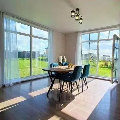 Дом в Ленинградская область, Гатчинский муниципальный округ, д. Бугры ... - Фото 1