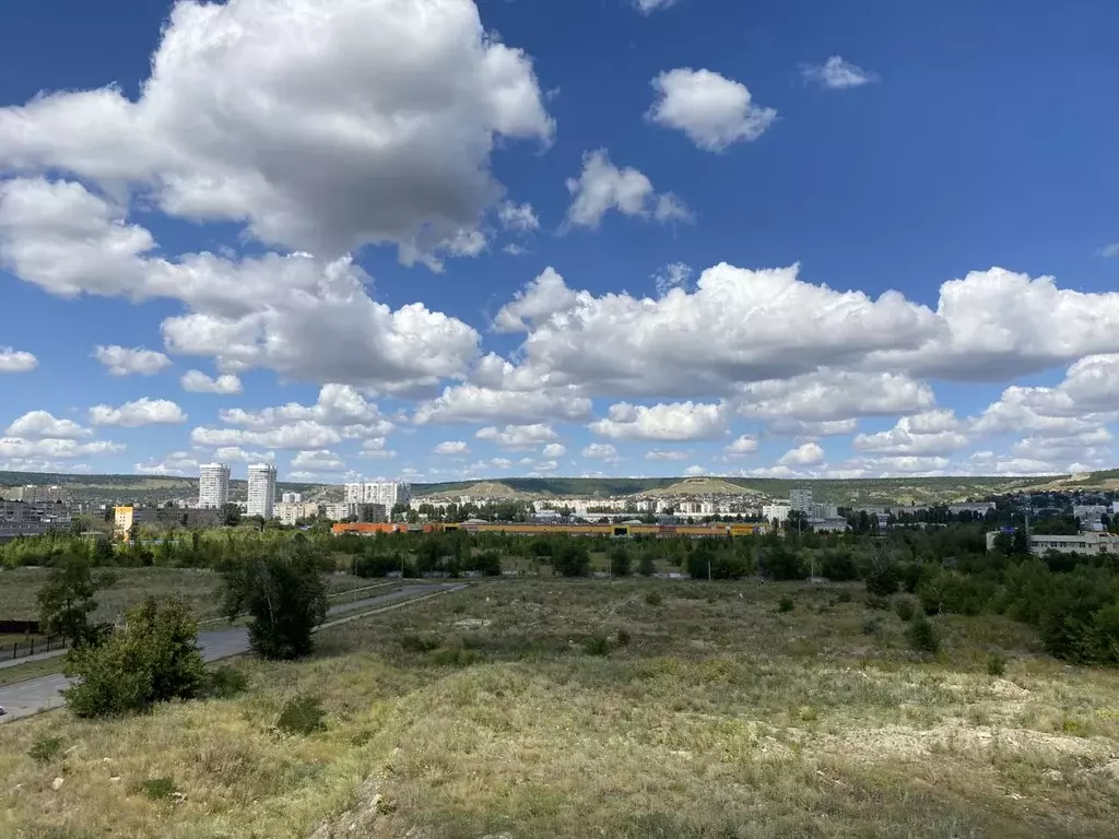 1-к кв. Саратовская область, Саратов бул. Имени Николая Денисова, 5 ... - Фото 1